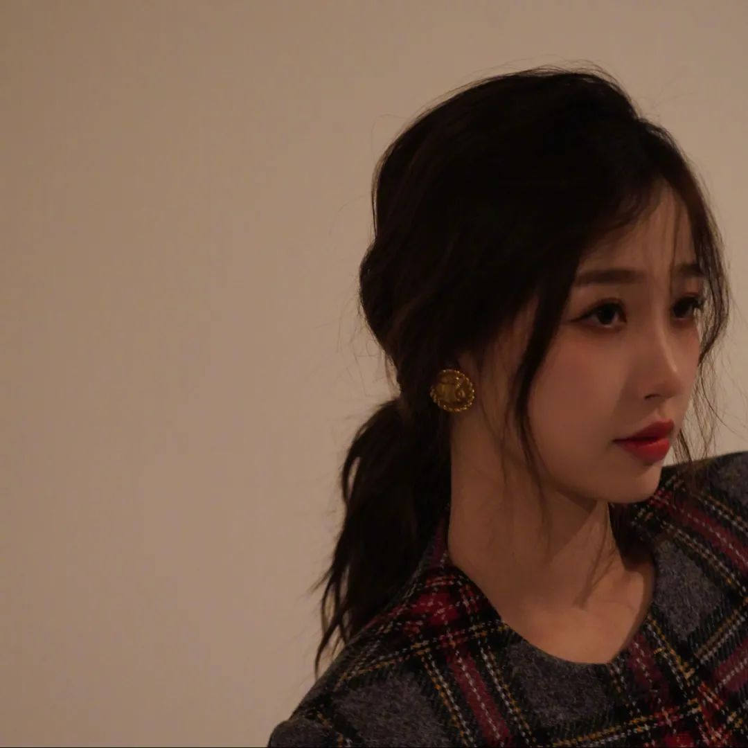 图片[21]-不失优雅的漂亮女生头像~-星空门户