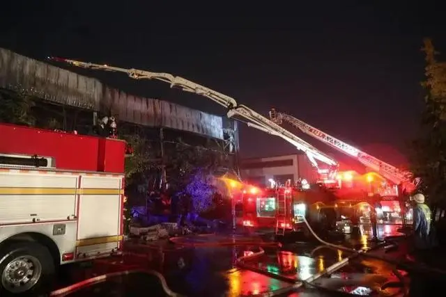 河南安阳一厂房发生火灾，已致36人遇难、2人失联-星空门户