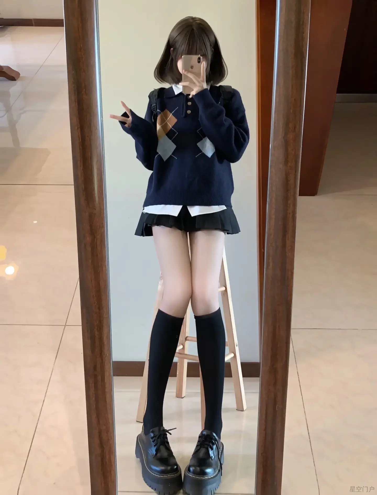 5c725a8590165237