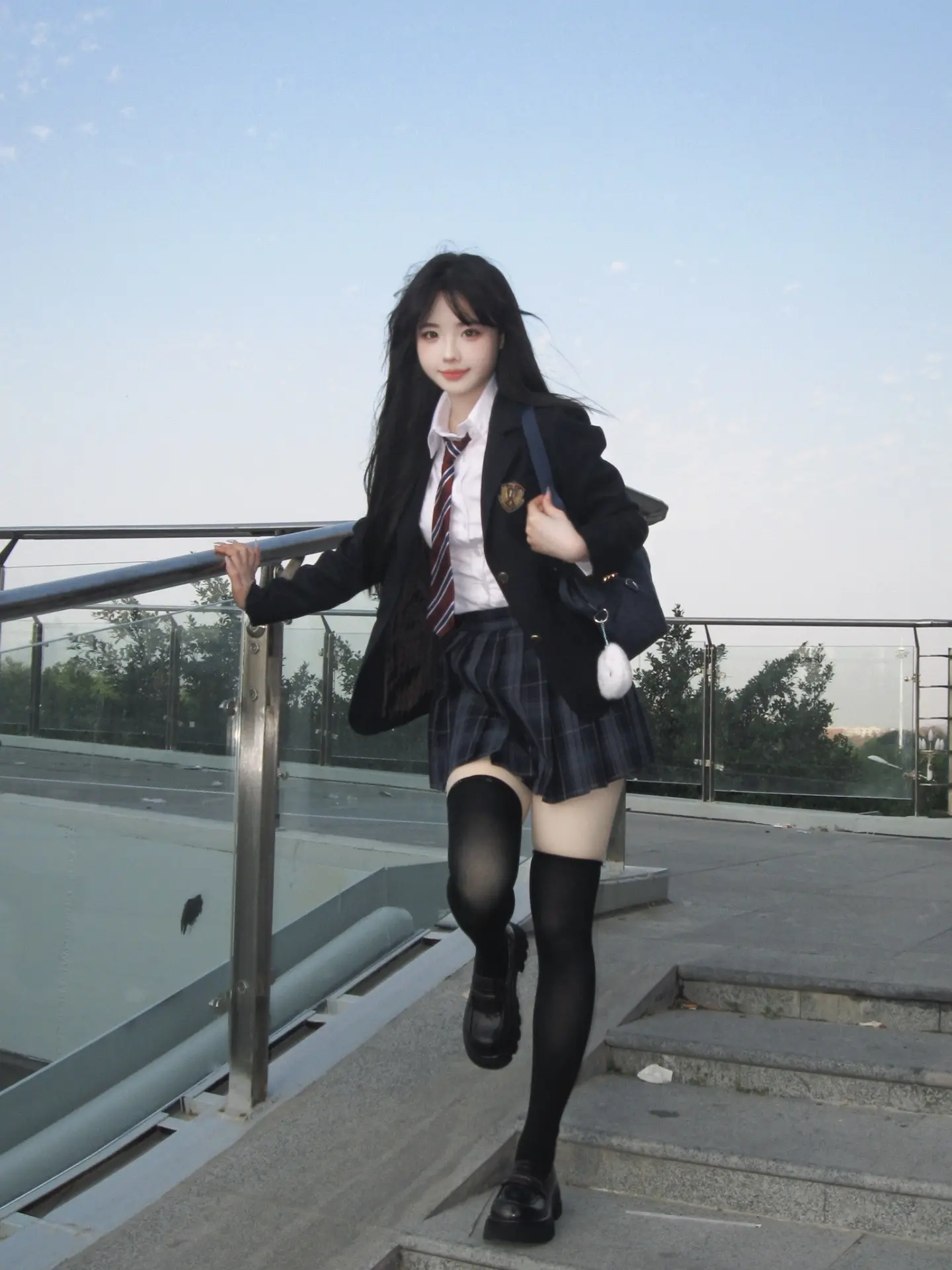 我还挺喜欢你的 等统治地球后我会把你留下。-星空门户